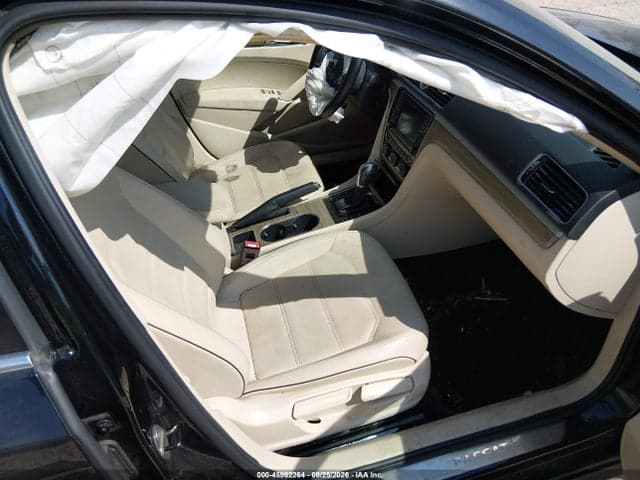 2017 VOLKSWAGEN PASSAT 1.8T SE 5