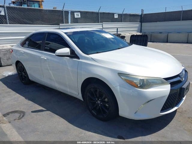 2017 TOYOTA CAMRY XSE 1