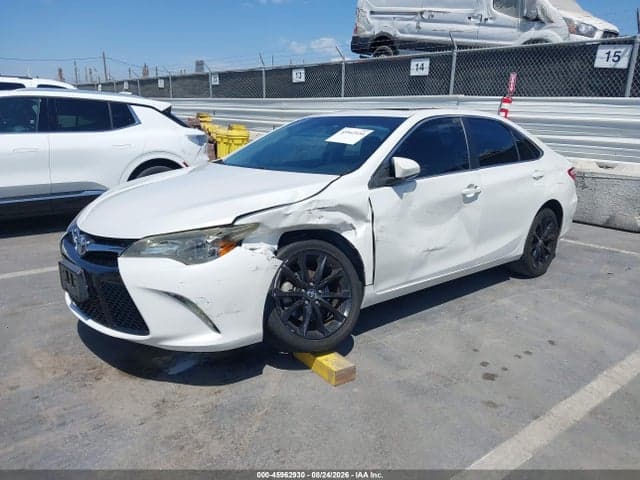 2017 TOYOTA CAMRY XSE 2
