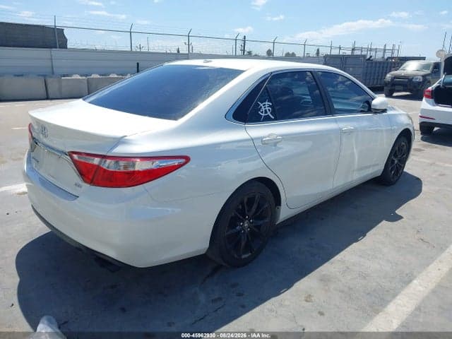 2017 TOYOTA CAMRY XSE 4