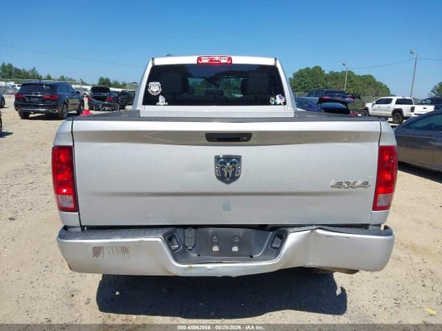 2018 RAM 1500 EXPRESS 4X4 6'4 BOX 17