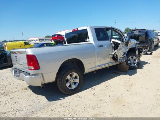 2018 RAM 1500 EXPRESS 4X4 6'4 BOX 4