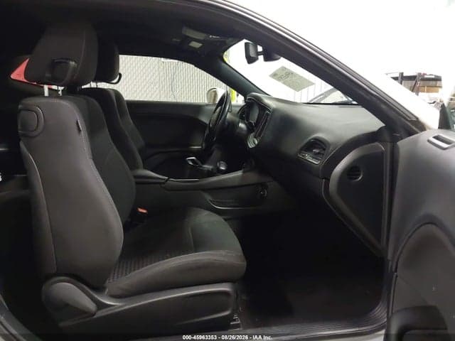2018 DODGE CHALLENGER SXT 5
