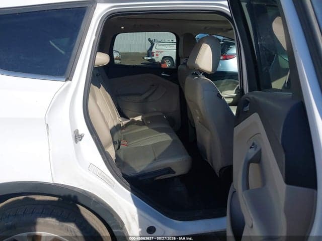 2017 FORD ESCAPE SE 8