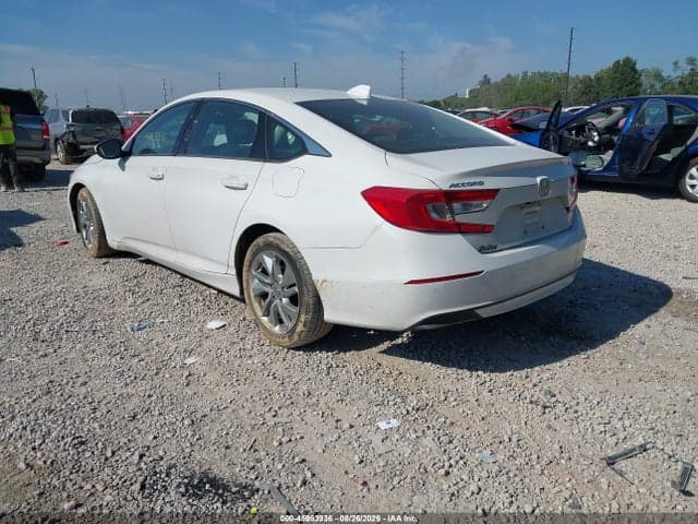 2018 HONDA ACCORD LX 3