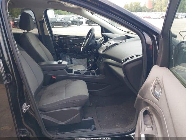2017 FORD ESCAPE SE 5