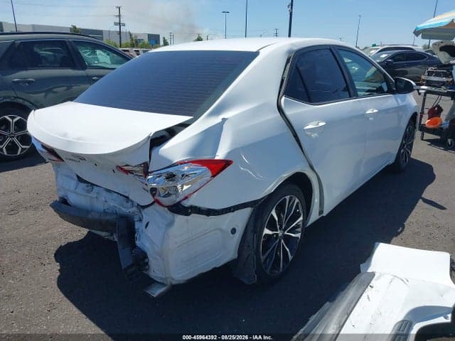 2018 TOYOTA COROLLA SE 4