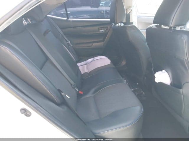 2018 TOYOTA COROLLA SE 8