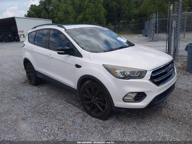 2017 FORD ESCAPE TITANIUM 1