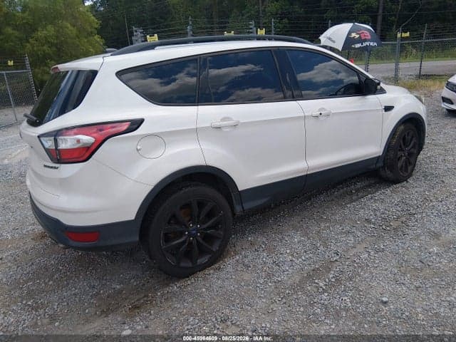2017 FORD ESCAPE TITANIUM 4