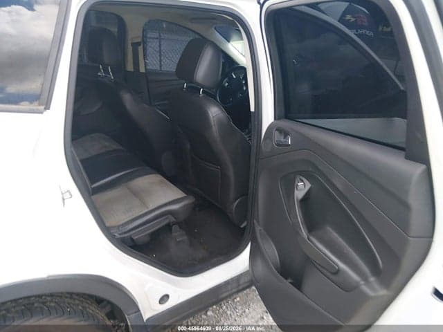 2017 FORD ESCAPE TITANIUM 8