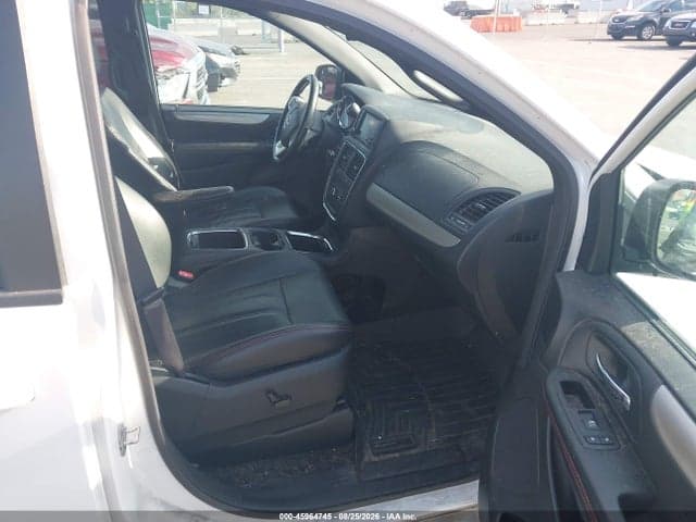 2017 DODGE GRAND CARAVAN GT 5