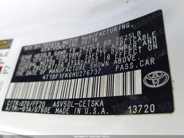2017 TOYOTA CAMRY SE 6