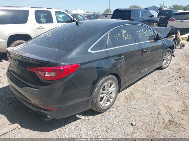 2017 HYUNDAI SONATA SE 4