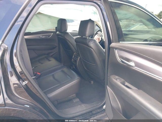 2017 CADILLAC XT5 LUXURY 8