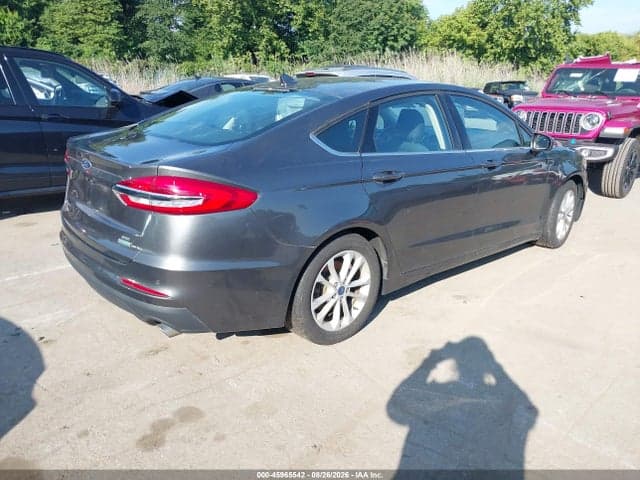 2019 FORD FUSION SE 4