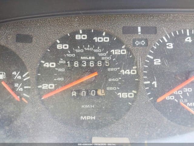 1985 PORSCHE 944 7