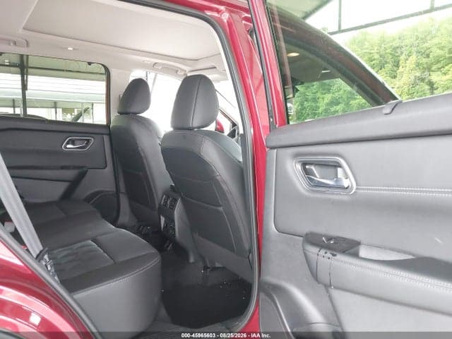 2026 NISSAN ROGUE PLATINUM 8