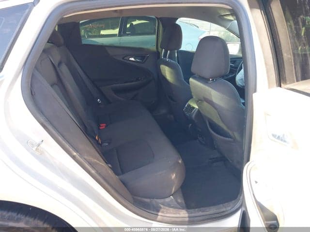 2017 CHEVROLET MALIBU 1LT 8