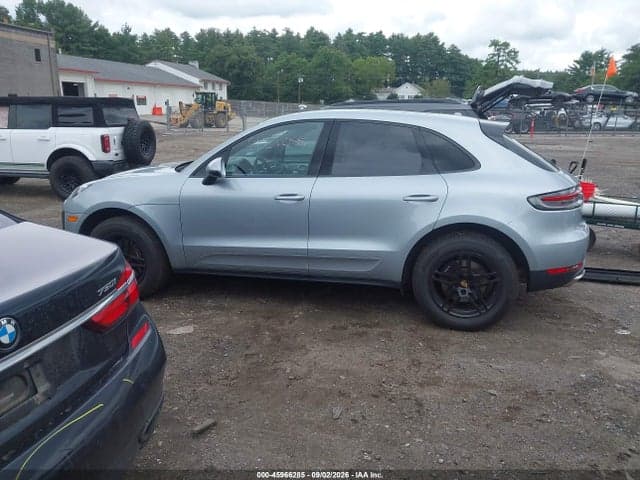 2020 PORSCHE MACAN 13