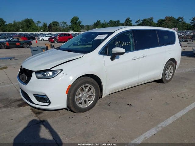 2023 CHRYSLER PACIFICA TOURING L 2