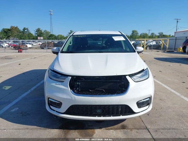 2023 CHRYSLER PACIFICA TOURING L 12
