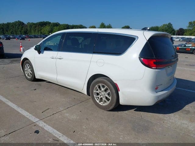 2023 CHRYSLER PACIFICA TOURING L 3