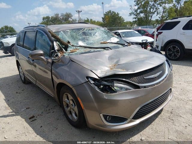 2017 CHRYSLER PACIFICA TOURING-L PLUS 1