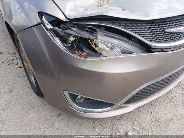 2017 CHRYSLER PACIFICA TOURING-L PLUS 18