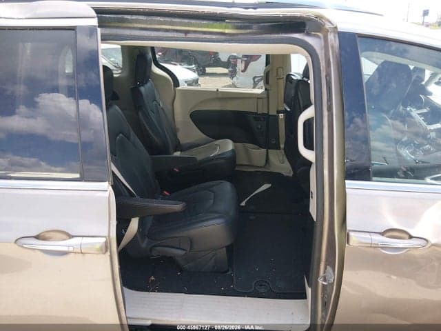 2017 CHRYSLER PACIFICA TOURING-L PLUS 8