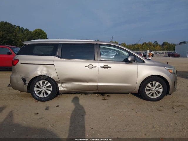 2017 KIA SEDONA LX 14