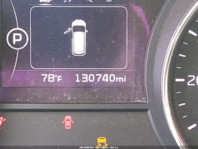 2017 KIA SEDONA LX 16