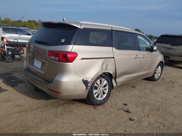 2017 KIA SEDONA LX 4