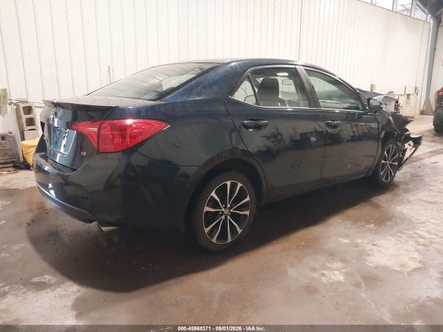 2017 TOYOTA COROLLA SE 4