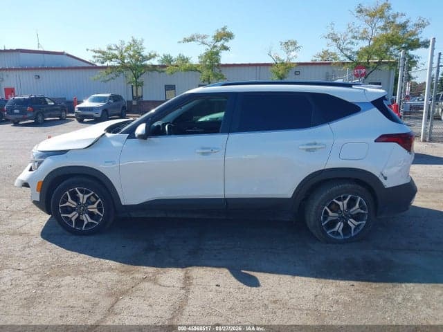 2021 KIA SELTOS EX 14
