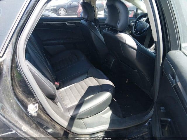 2017 FORD FUSION SE 8