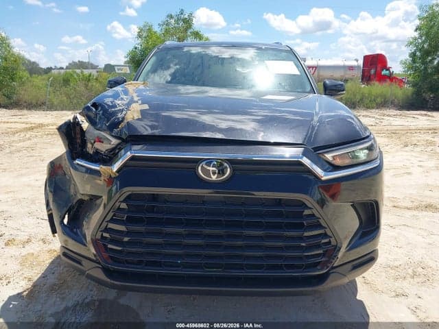 2026 TOYOTA GRAND HIGHLANDER XLE 12