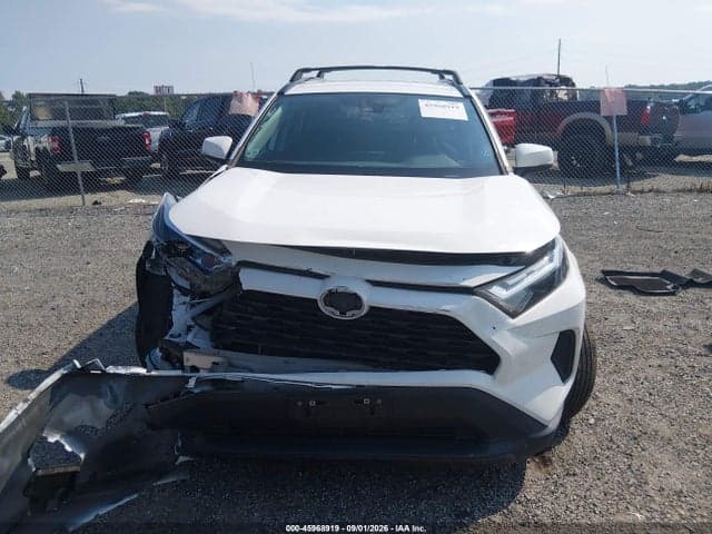 2022 TOYOTA RAV4 XLE 12