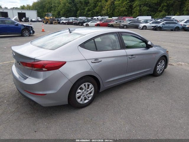 2017 HYUNDAI ELANTRA SE 4