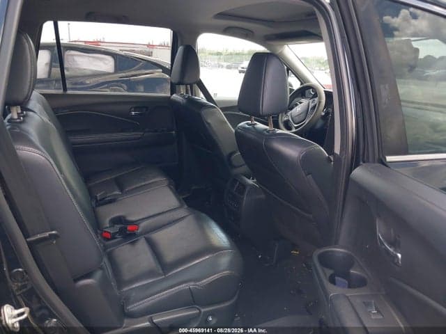 2017 HONDA PILOT EX-L 8