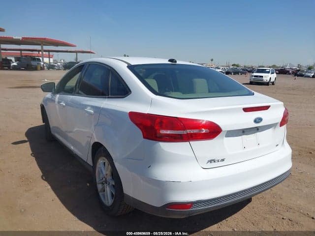 2017 FORD FOCUS SE 3