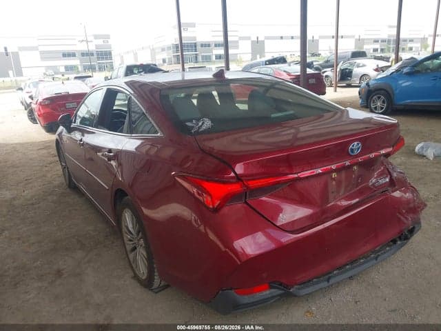 2020 TOYOTA AVALON LIMITED 3
