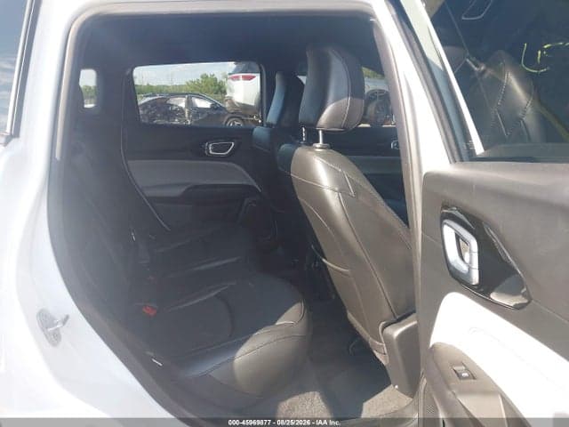 2023 JEEP COMPASS LIMITED 4X4 8