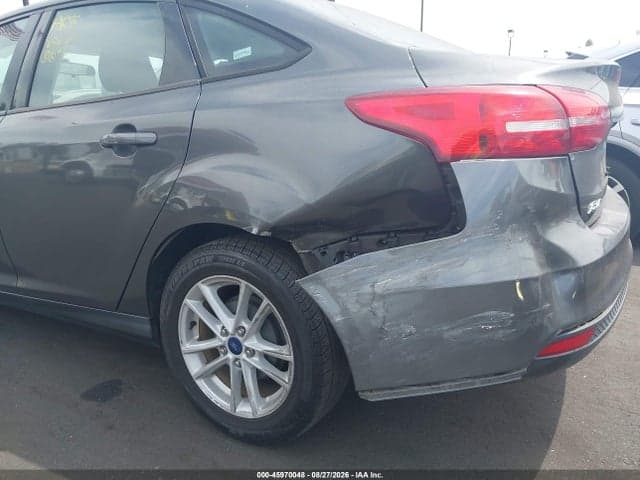 2017 FORD FOCUS SE 6