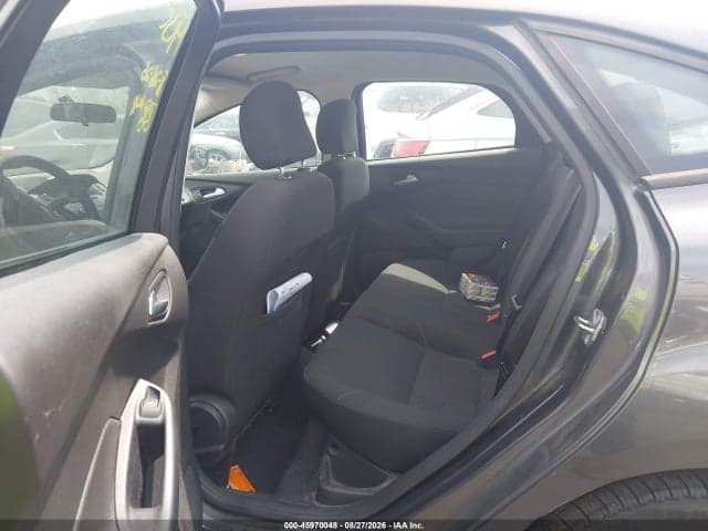 2017 FORD FOCUS SE 8