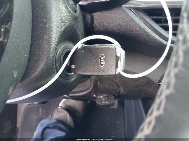 2019 KIA FORTE S 11