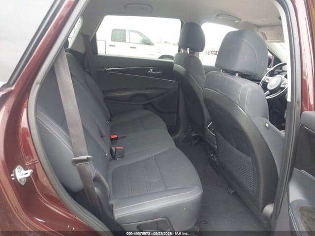 2017 KIA SORENTO 2.4L LX 8