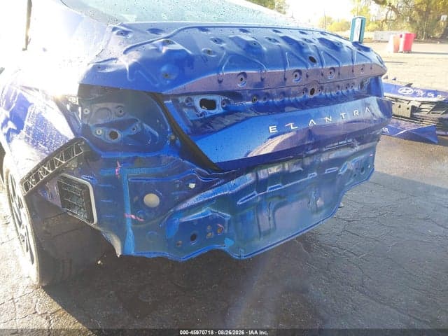 2024 HYUNDAI ELANTRA SEL 6