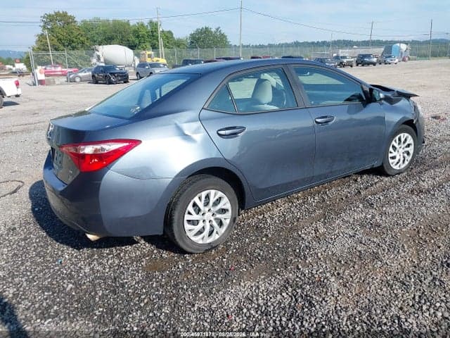 2018 TOYOTA COROLLA LE 4