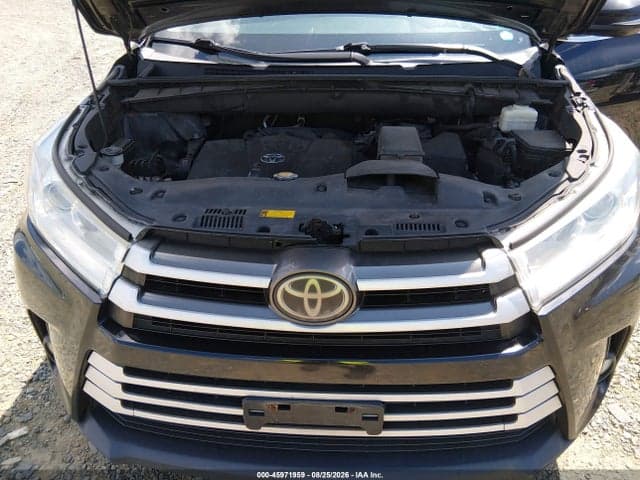 2017 TOYOTA HIGHLANDER LE PLUS 10
